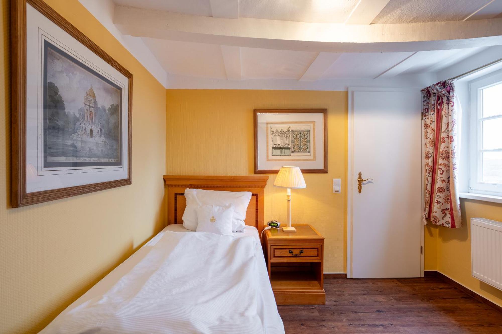 Burghotel Staufenberg Staufenberg  Ngoại thất bức ảnh