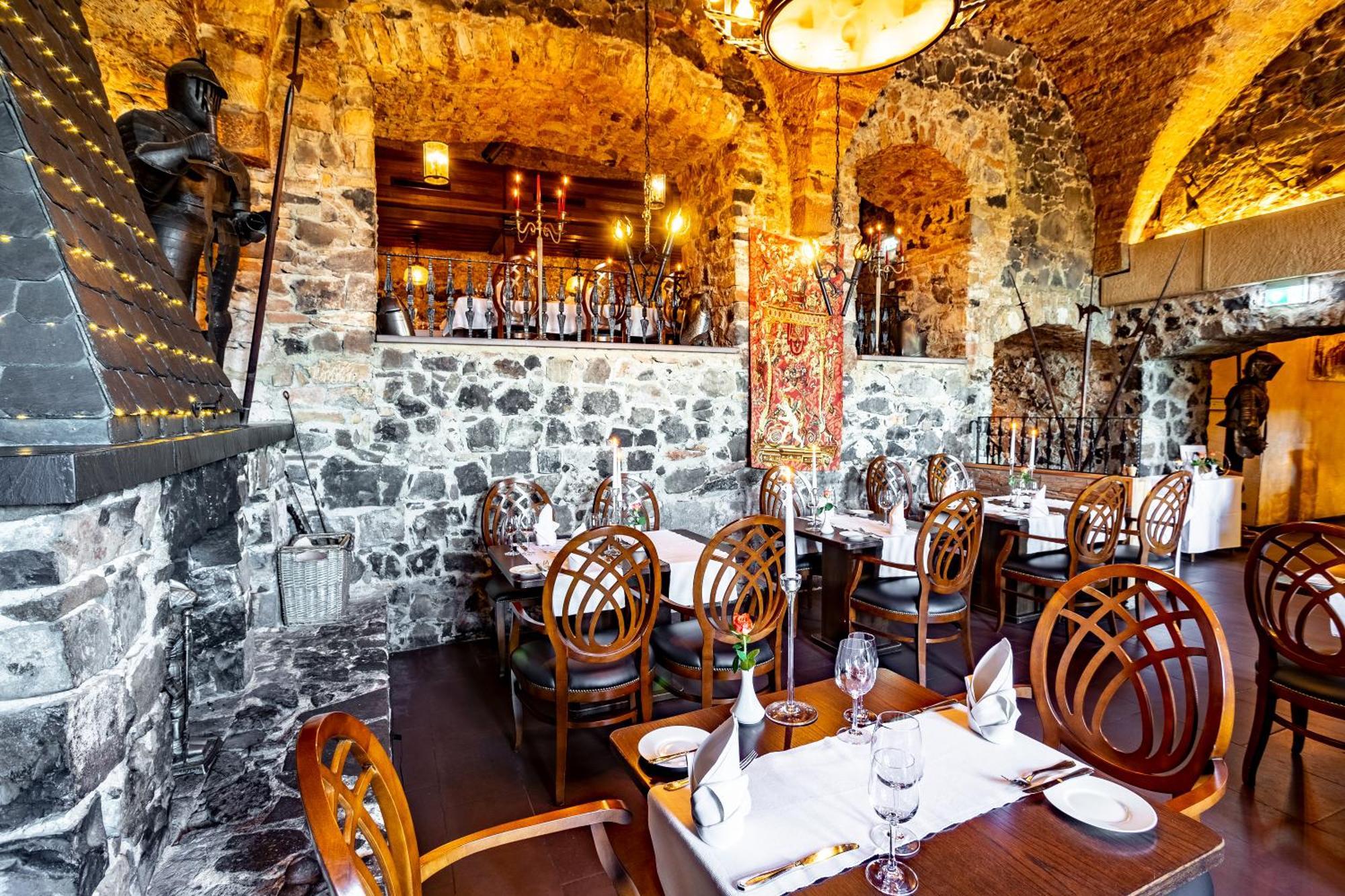 Burghotel Staufenberg Staufenberg  Ngoại thất bức ảnh