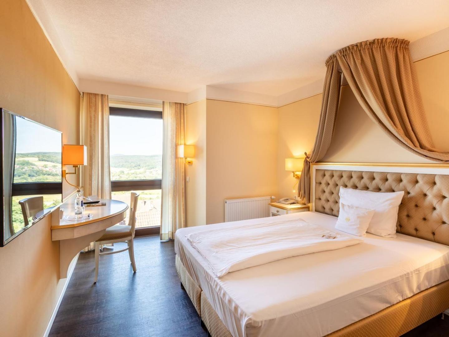 Burghotel Staufenberg Staufenberg  Ngoại thất bức ảnh