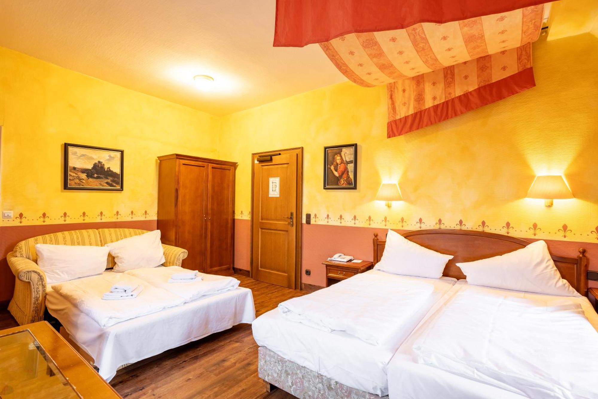 Burghotel Staufenberg Staufenberg  Ngoại thất bức ảnh